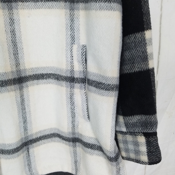 H&m divided white plaid shacket size xs - Picture 5 of 8